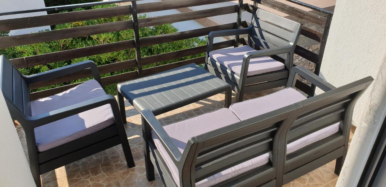 Apartments Stojanovic Ražanac エクステリア 写真