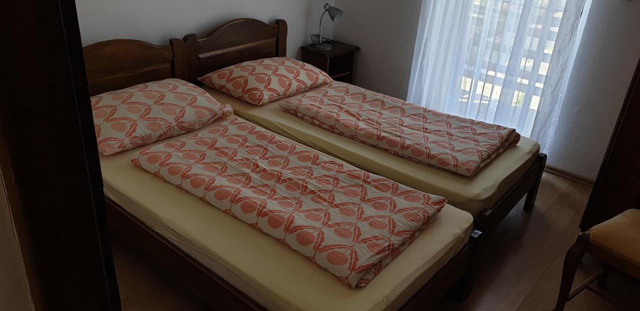 Apartments Stojanovic Ražanac エクステリア 写真